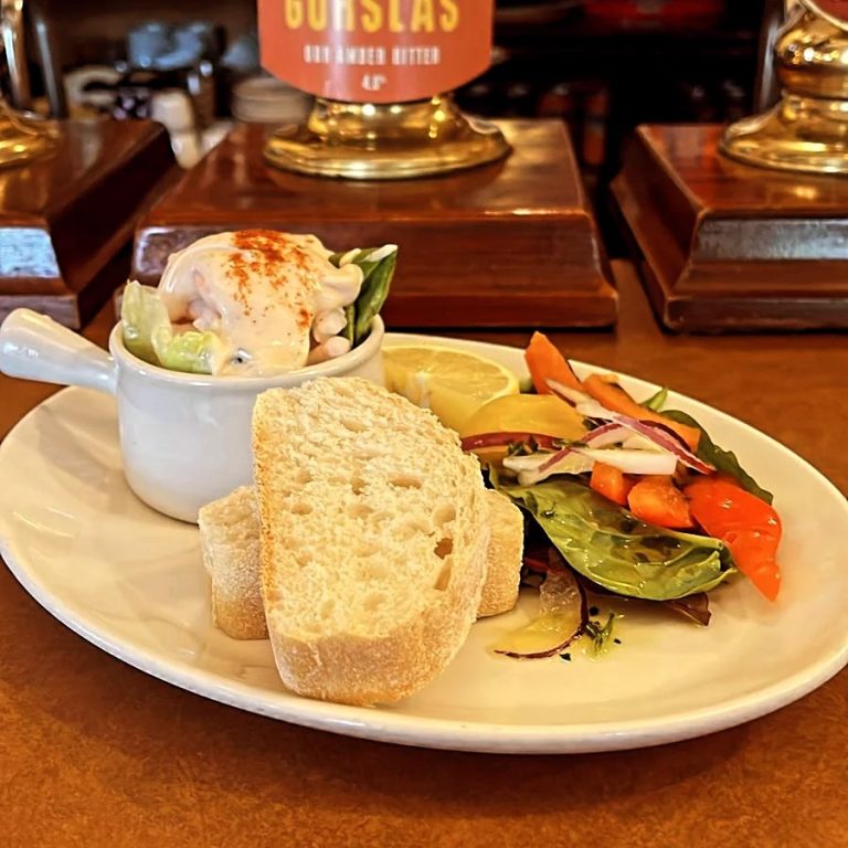 1A557420 0C52 46ED B751 6D26092BB3E8 768x768